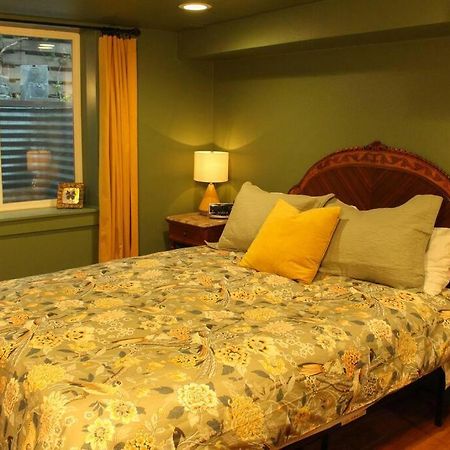 Ferienwohnung Heart Of Woodstock, 10 Min Walk To Reed, With Private Garage! Portland Exterior foto
