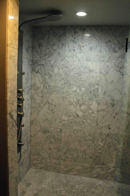 Ferienwohnung Heart Of Woodstock, 10 Min Walk To Reed, With Private Garage! Portland Exterior foto