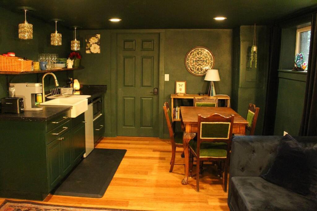 Ferienwohnung Heart Of Woodstock, 10 Min Walk To Reed, With Private Garage! Portland Exterior foto